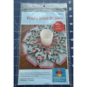 Fold 'n Stitch Blooms Table Decor Pattern by Poorhouse Quilt Designs